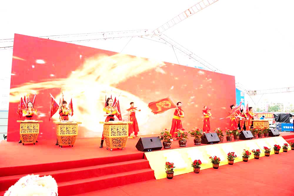 廣州奠基活動公司提供的廣東煤炭地質局辦公樓奠基儀式案例4